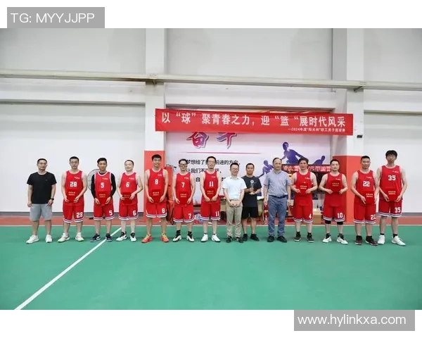 杭州篮球队团队协作深度解析与其他球队的对比分析 杭州篮球队团队协作深度解析与其他球队的对比分析